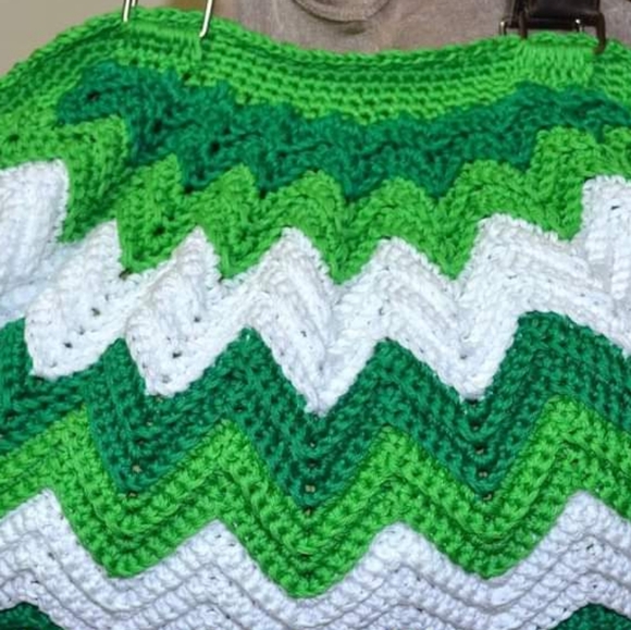 Chevron crochet bag of your color choice - Picture 5 of 13